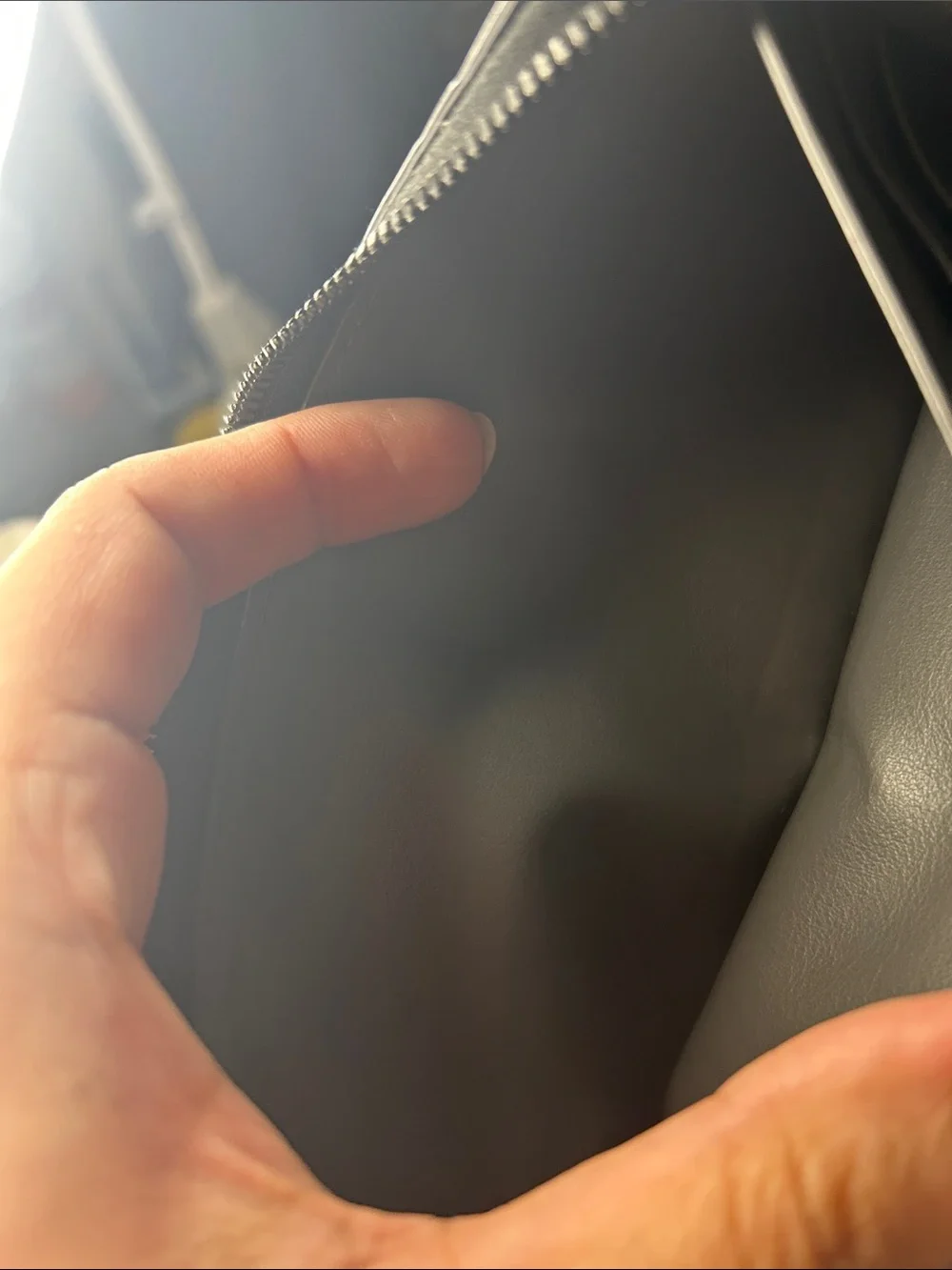 Bottega Veneta Black Intrecciato Woven Zip Phone Case